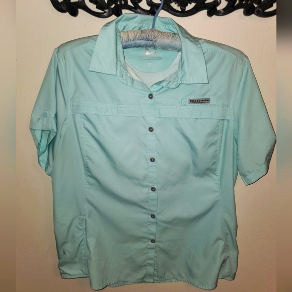 Field & Stream Tops - Women's large Field and Stream sea foam green cool fishing button up shirt